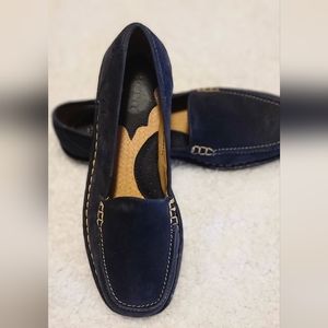Born flats size 6 1/2, blue